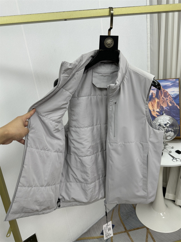 秋冬季情侣款户外防峰防泼水保暖舒是宽松百搭运动无袖休闲棉马甲|undefined