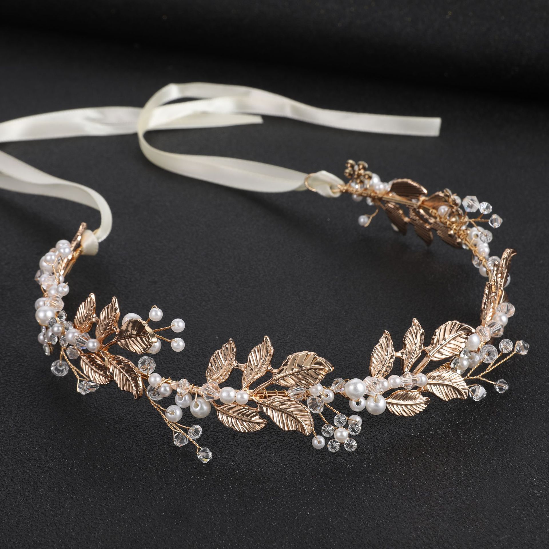 New retro bridal headdress leaves pearl bridal hairband