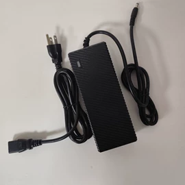 电池充电器;适配器;车载充电器