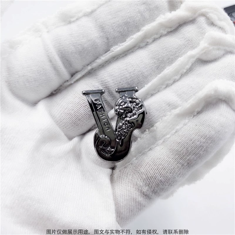 Фурнитура для сумок, V-образные золотые медальоны для сумок и обуви, индивидуальные этикетки, фурнитура для сумок из цинкового сплава