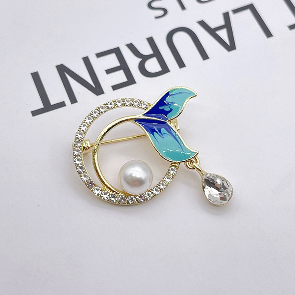 Blue summer small brooch