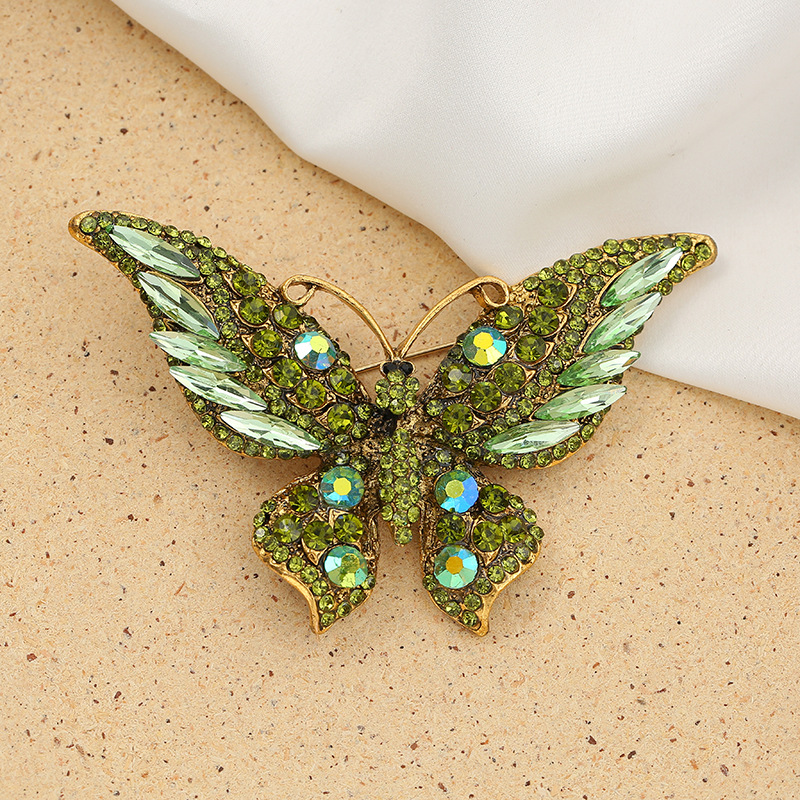 Fashion Butterfly Alloy Inlay Rhinestones Women's Brooches display picture 3