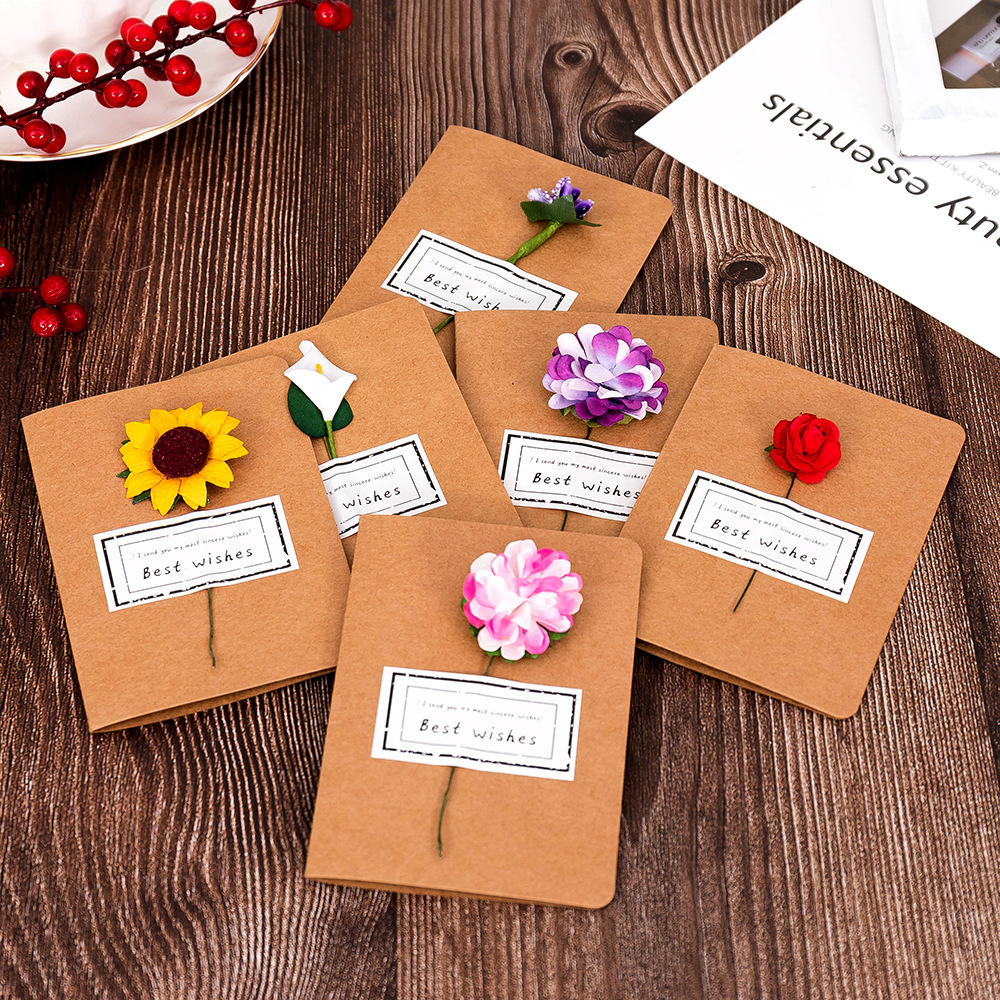 Factory wholesale kraft paper dry flower greeting cards small size holiday greeting creative greeting cards flower shop gift shop send as a gift card