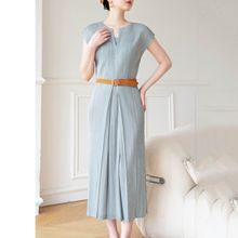 专柜品质2025夏季新款三宅高端褶皱清新时尚优雅气质通勤连衣裙