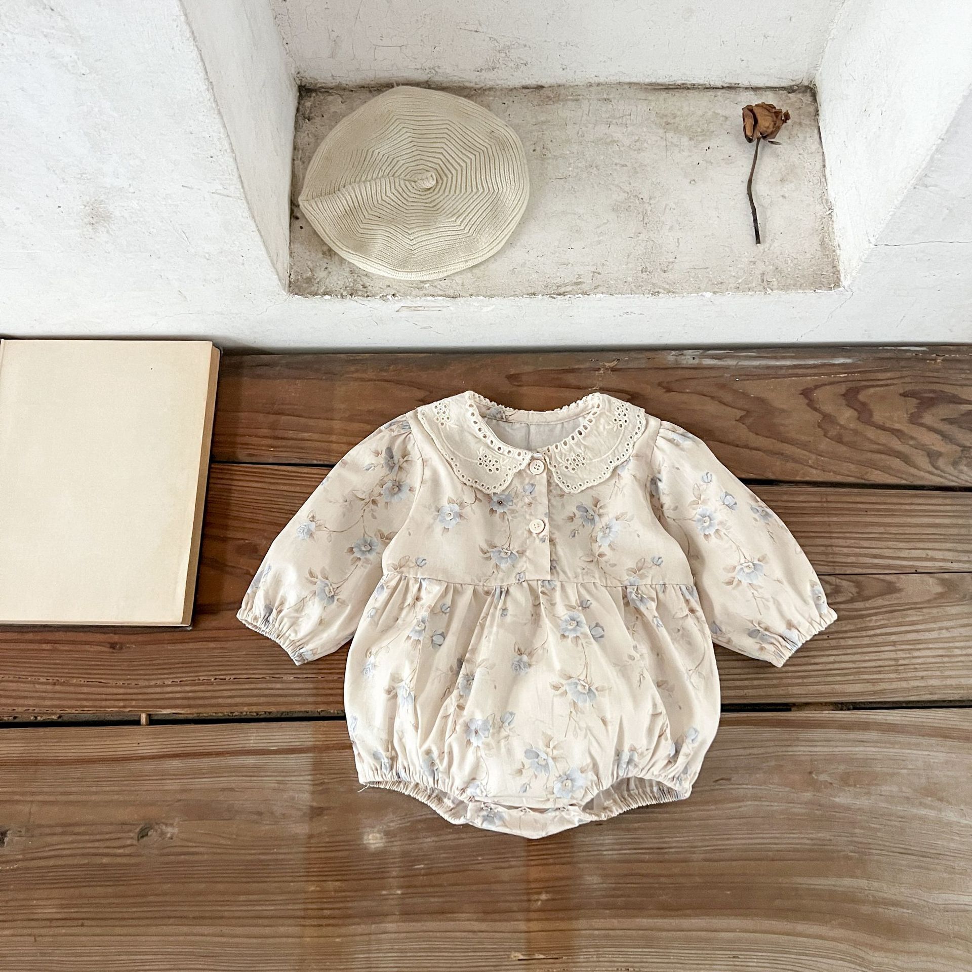 Ins ropa de bebé primavera y otoño ropa de bebé dulce luna llena cien días princesa flor triturada ropa de salida