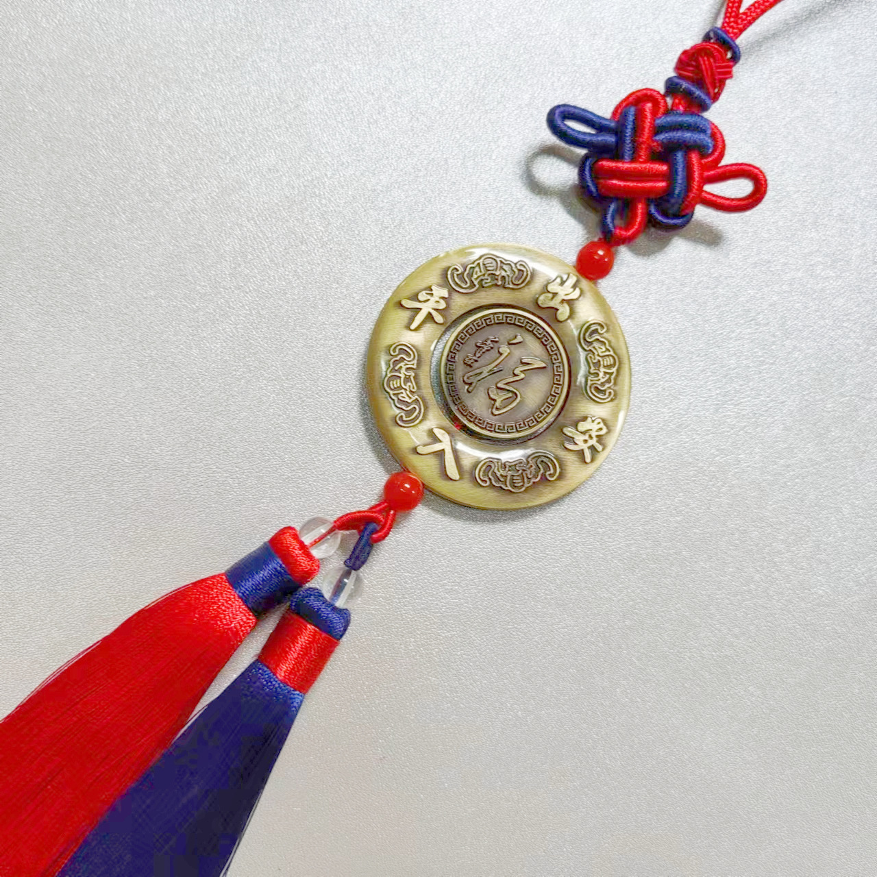 Manufacturer Wholesale Imitation Bronze Chairman Mao Alloy Pendant Creative Rotating Car Hanging Ornament with Gold-Plated and Painted Craftsmanship Decoration