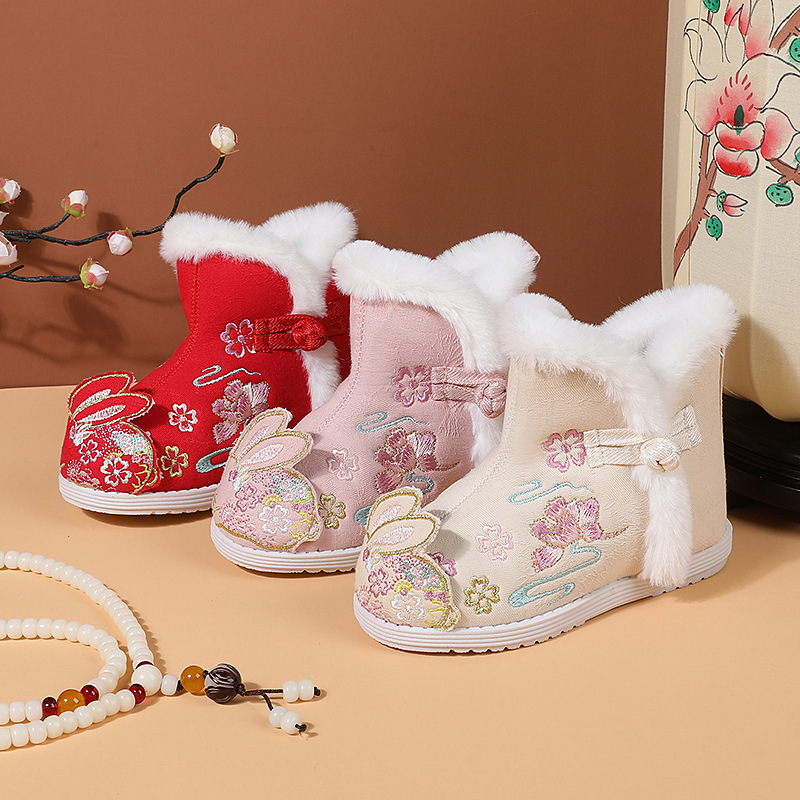 Children girls embroidered hanfu shoes Chinese wind and velvet autumn winter fairy boots princess costume antiskid child boots hanfu shoes of the girls