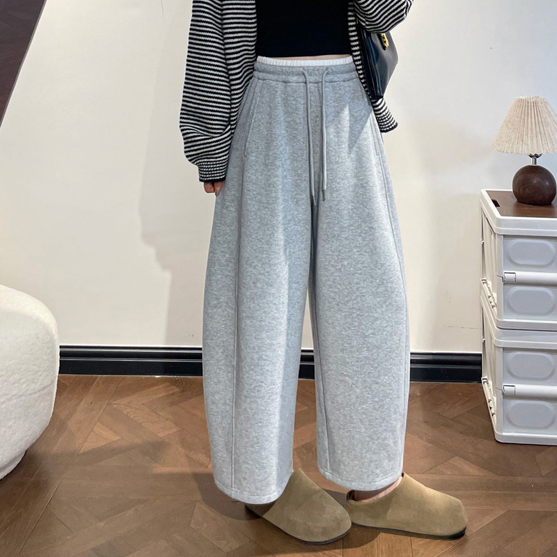 Gray Cropped Sports Pants for Women, Spring, Autumn, and Winter 2026 New Trendy Wide-Leg Pants, Popular This Year