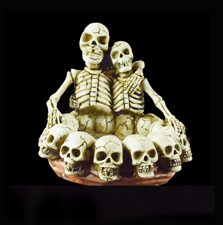 Creative personality skull ashtray resin decoration home boyfriend gift gift exhibition ashtray