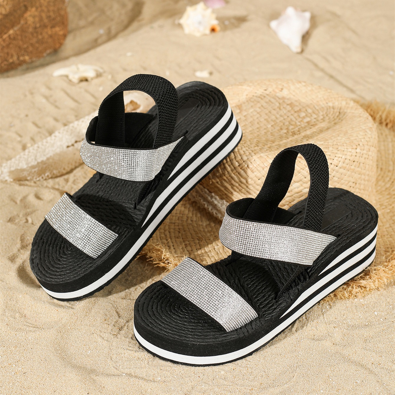 Sandalias transfronterizas de comercio exterior las mujeres usan la nueva versión coreana de la moda de verano, cinturones de diamantes de imitación con suelas gruesas zapatos romanos