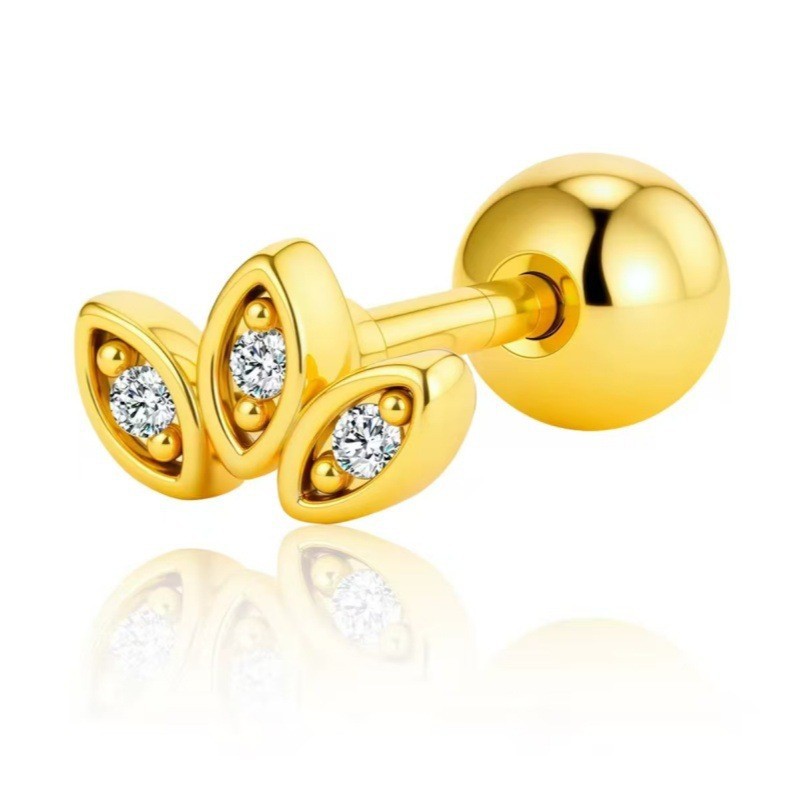 Silver pointed spike labret stud material detail