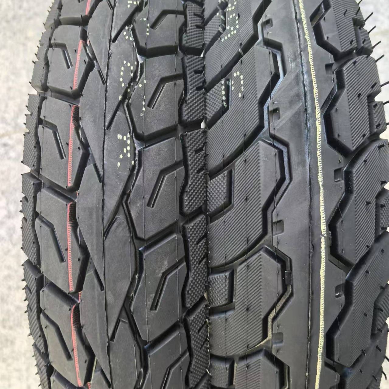 Vacuum Tire Electric Vehicle Tire 14/2.50/3.00-10, Various Models, Universal for Motorcycles, Anti-Slip for Electric Bikes