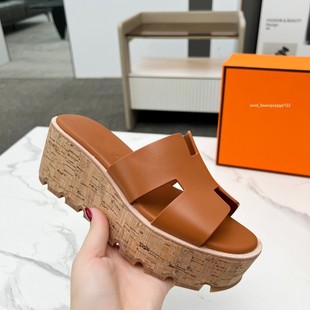 ���Q�¿�W���Ж|�ϰݺ��m���_˹�n���r�к��s�ٴ���Ƥ�¸���Ů��