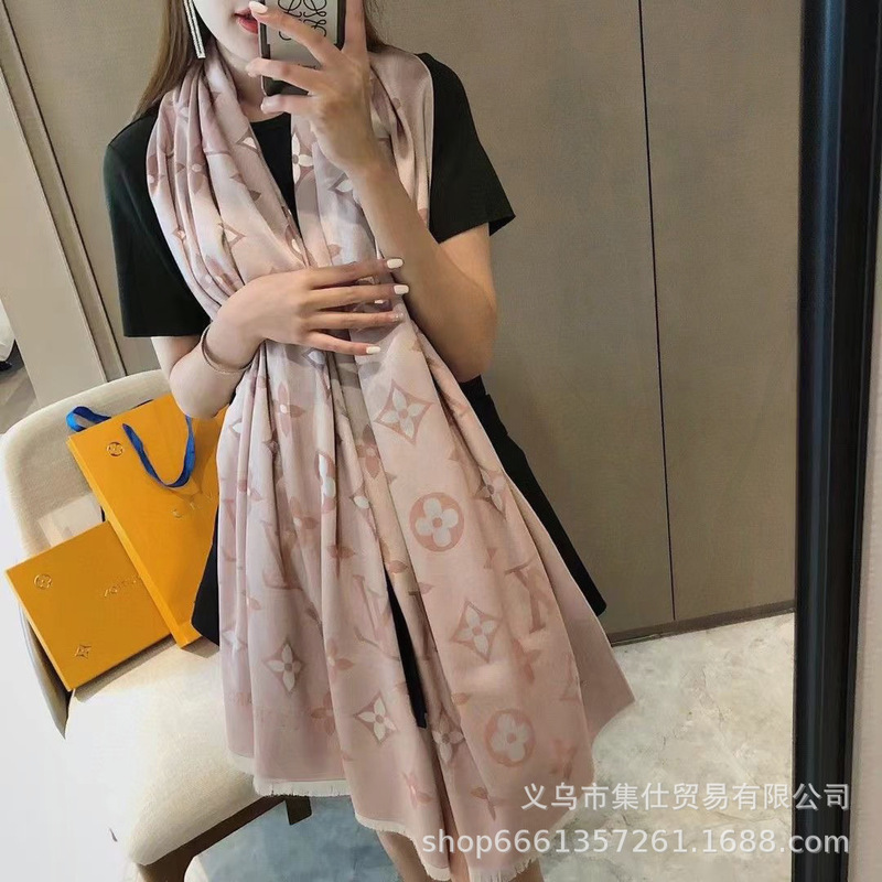 新しい秋冬のアルファベットのマフラーの洋風のファッションのinsのフランスの気質の小さい大衆の百合のカップルの保温のマフラー|undefined