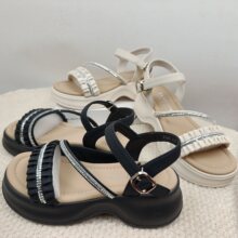 ��Ƥ���p�¸�sandals���Wҫˮ��ް���כ�Ь2026�¿�r�д�����