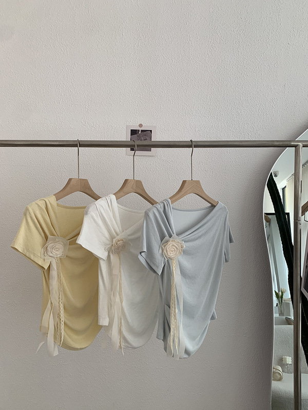 Omalai 立体フラワー 斜め襟 半袖 Tシャツ レディース デザイン ウエスト ショート スリム 右肩トップ トレンド 3642|undefined