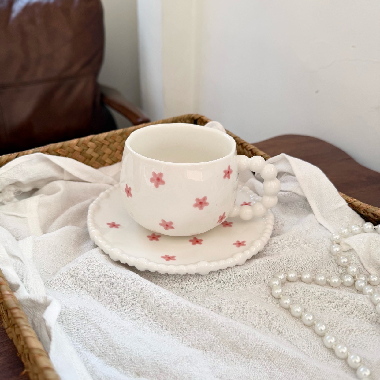 Ins estilo francés mano irregular cerámica taza de café plato mango de cuentas amor plato de té de la tarde taza transfronteriza