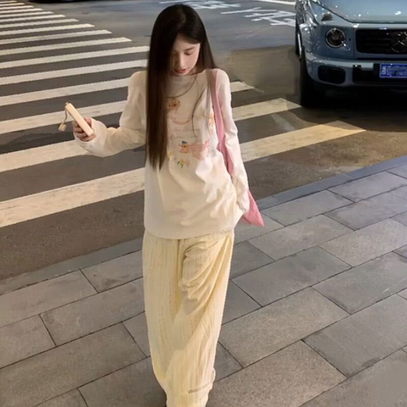 潮牌印花圆领长袖T恤女棉白色打底早秋冬内搭oversize上衣|undefined