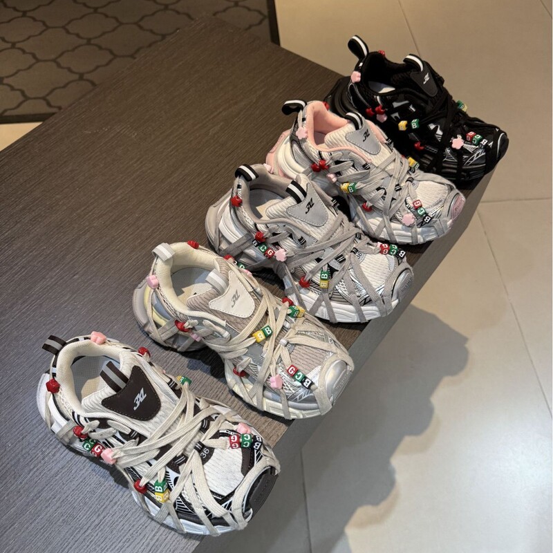 Trendy Thick-Soled Retro Spider-Man New Vintage Style Runway Couple Sneakers 2026 Dad Shoes 3XL
