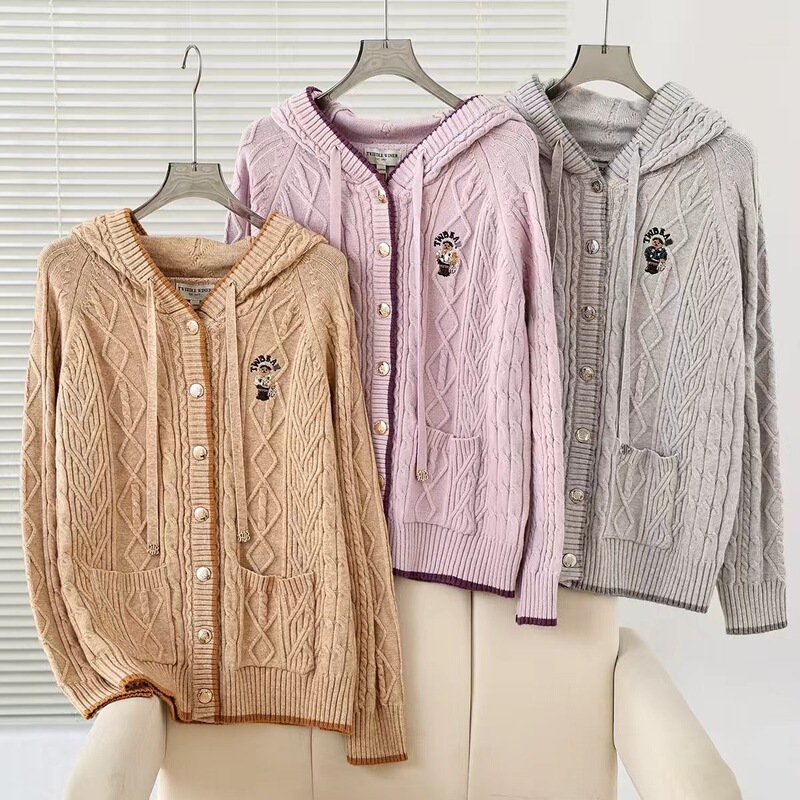 2026 Autumn/Winter New Collection: Preppy-style Retro Cable-Knit Hooded Sweater Cardigan TTKC26A49A2BHK 2026 Autumn/Winter New Collection: Preppy-style Retro Cable-Knit Hooded Sweater Cardigan TTKC26A49A2BHK
