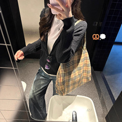 韩系高级感麻花连帽黑色针织衫女毛衣外套早秋季开衫2025宽松上衣