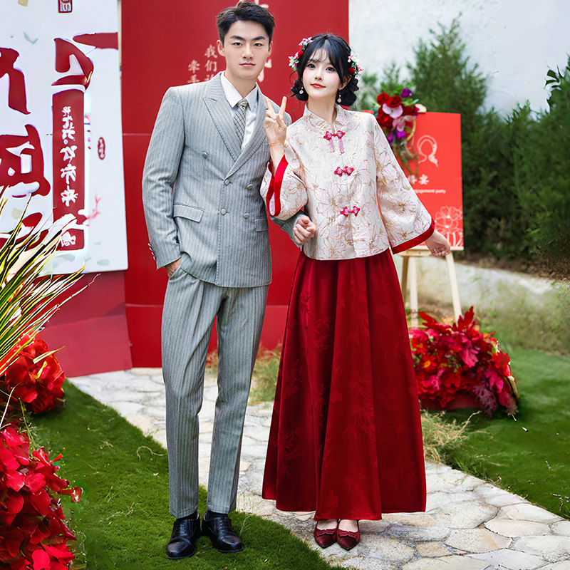 Good Quality Chinese Tang Suit Wedding Banquet Stand Collar Festive Plate Button Heavy Brocade Top with Jacquard Skirt Suit Good Quality Chinese Tang Suit Wedding Banquet Stand Collar Festive Plate Button Heavy Brocade Top with Jacquard Skirt Suit