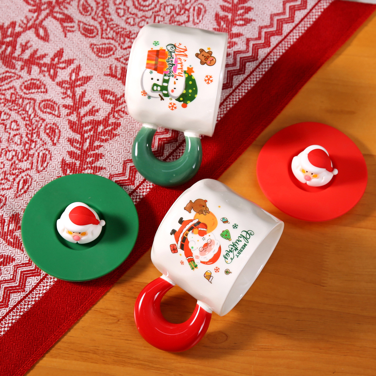 Taza de Navidad transfronteriza de Santa Claus Taza de cerámica Regalo creativo de evento de negocios de Navidad Taza de agua de dibujos animados Regalo de mano