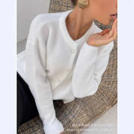 俄罗斯跨境热卖春秋仿貂白色针织开衫女慵懒风冬季宽松毛衣外套