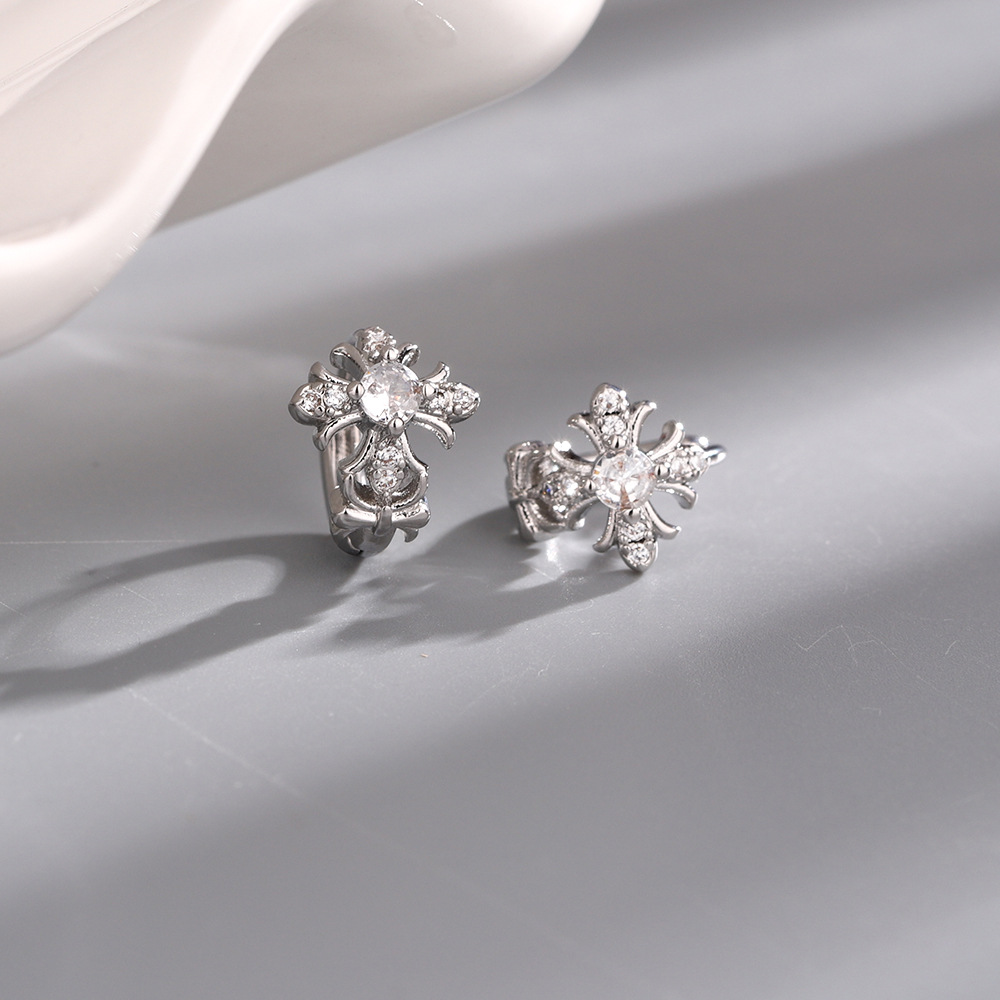 Orecchini a croce fiore iris strass stile vintage unisex_voghion.com