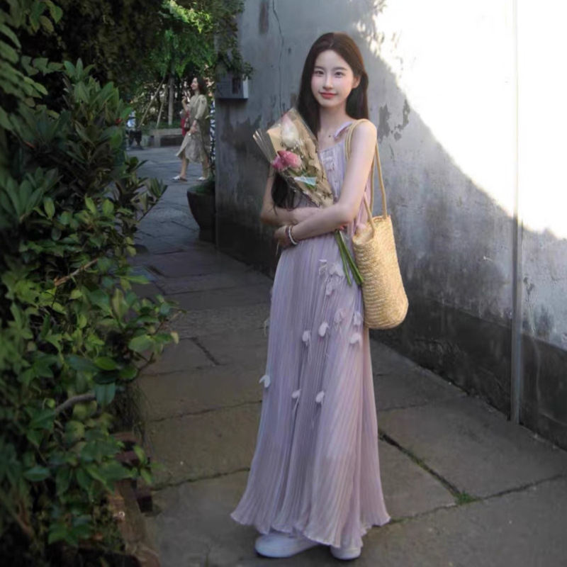 法式紫色花朵吊带连衣裙女夏季海边度假褶皱气质无袖优雅仙女长裙|undefined