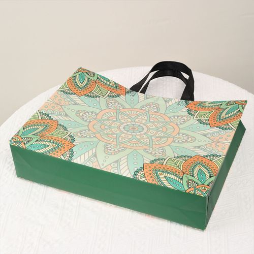 Non-woven bags can be printed with LOGO, three-dimensional handbags, gift bags, and color-printed laminated bags can be customized.