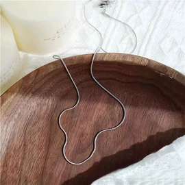 项链;耳钉;耳环