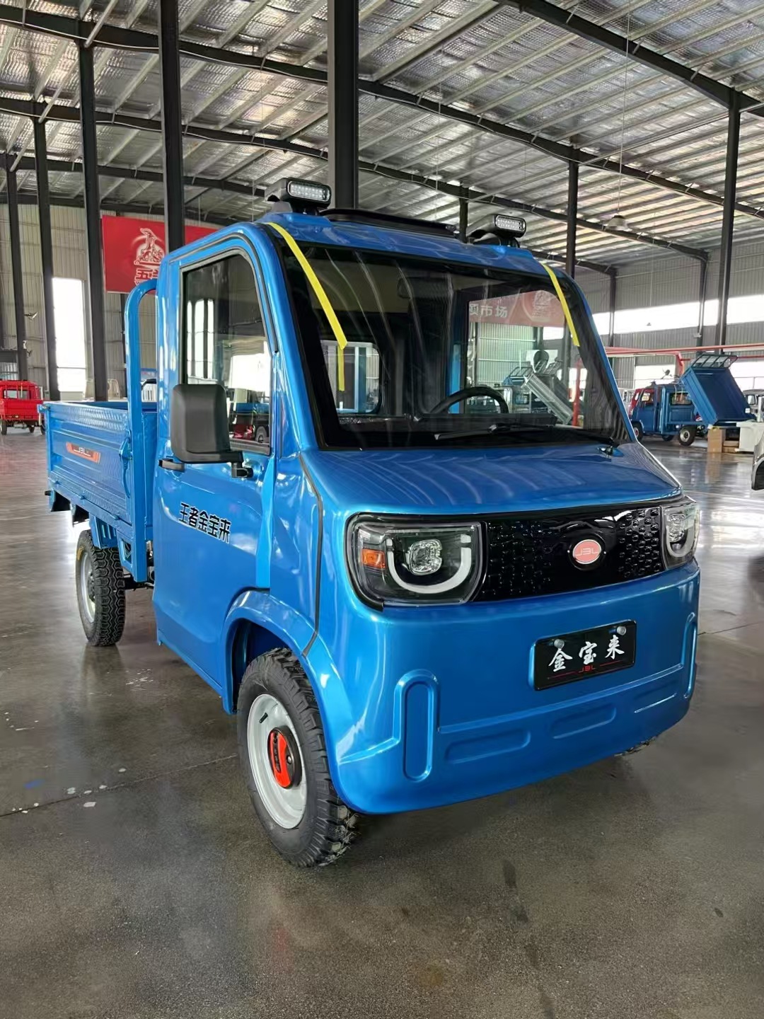 Four-Wheel Electric Vehicle for Agricultural Use, Cargo Transport, and Personal Transportation; Dual-Fuel Pickup Truck; Dual-Fuel Four-Wheel Electric Vehicle