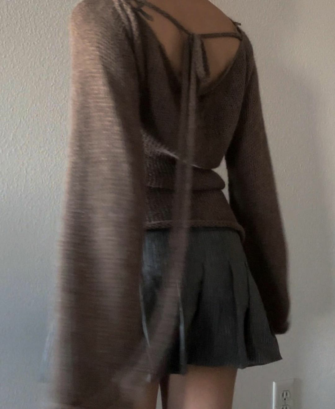 Women's Knitted Trumpet Sleeve Sweater Sexy Backless Pullover_voghion.com