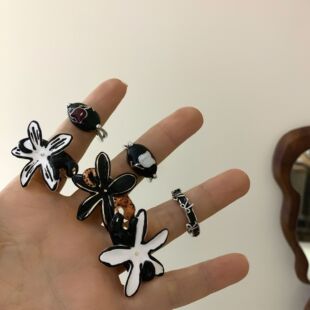 ���|С���_�ڽ�ָ�F���OӋ�д󻨱���ʳָŮ�߼��А��Ľ�ָ