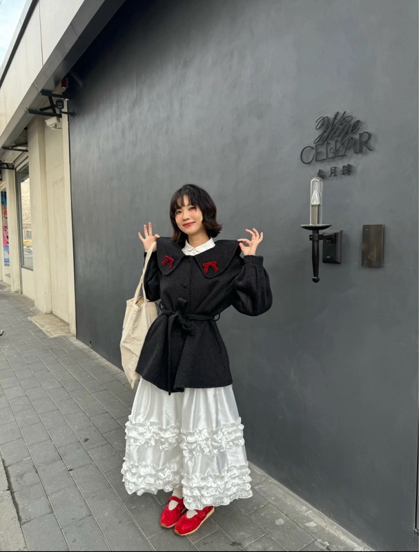 perpea缎面层层木耳边蛋糕中长大摆半裙花苞伞裙|undefined