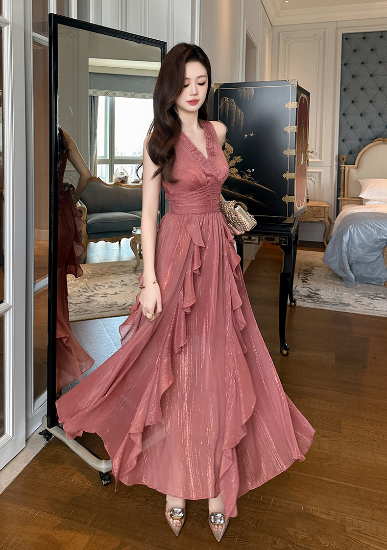 Váy maxi đi biển phong cách Pháp cổ chữ V eo thon dáng bất đối xứng chất liệu voan — Màu đen chi tiết 8