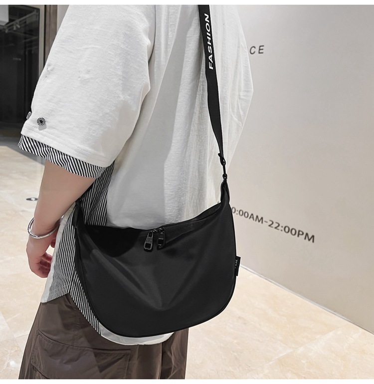 ins Simple nylon fabric crossbody bag for women 2023 new Korean style fashionable single-shoulder dumpling bag for students, trendy single-shoulder bag undefined