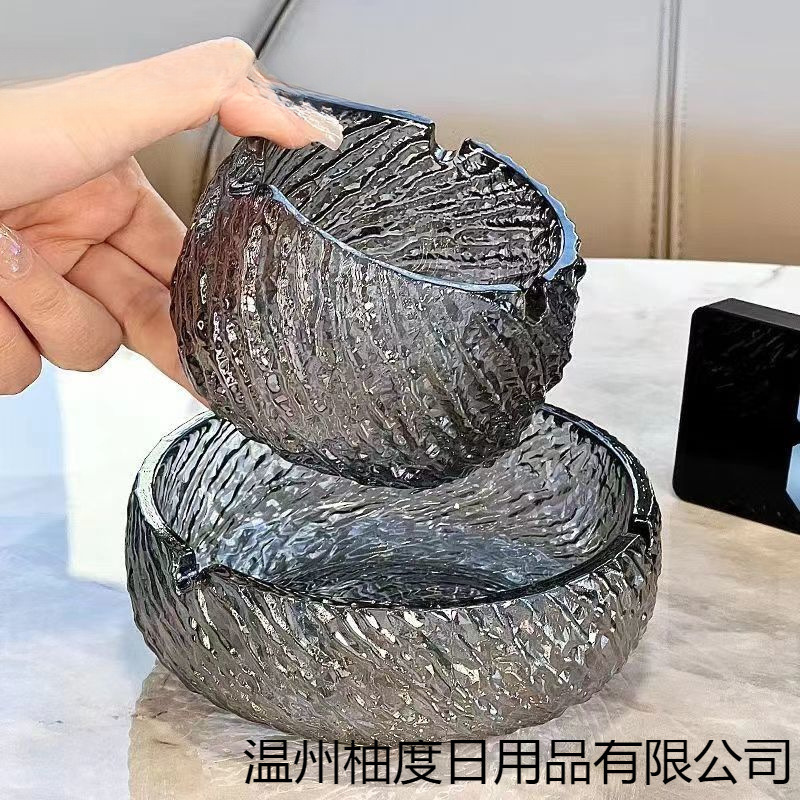 High quality glass fashionable creative capacious ashtray for office