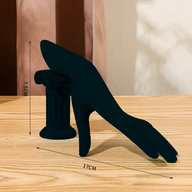 ��֬������ģ������չʾ�ܵ����鱦��Ʒ���е��߽�ָ�������ɼ���