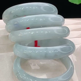 翡翠项饰;翡翠手饰;天然珍珠项饰