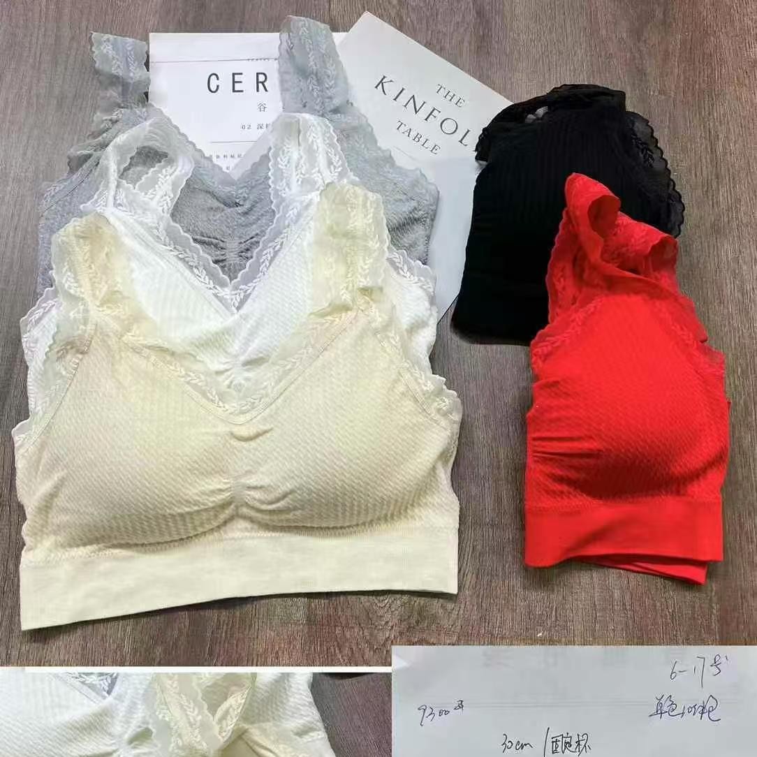 9300 extranjero simple Europa y América niñas japonesas ropa interior mujeres sin anillo de acero estudiantes de secundaria secundaria niñas de secundaria senos grandes mostrando sujetadores pequeños