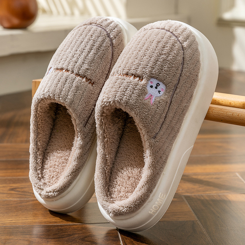 Zapatillas de algodón damas invierno 2025 nuevo interior pareja doméstica calentamiento de la luna anti-derrapante zapatillas de lana invierno