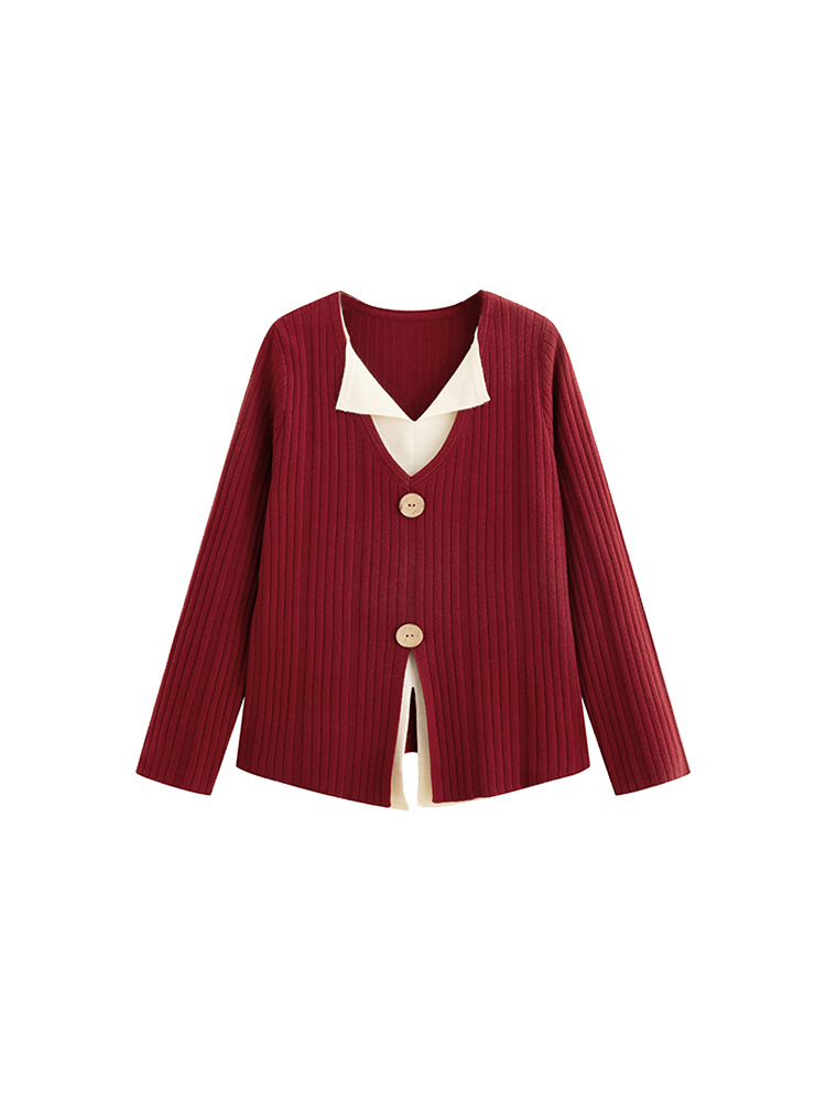 Two V-neck split tops for plus-size women's wear, a stylish sweater for the winter of 2025, and a slim-fit knitted sweater for overweight girls. 23530