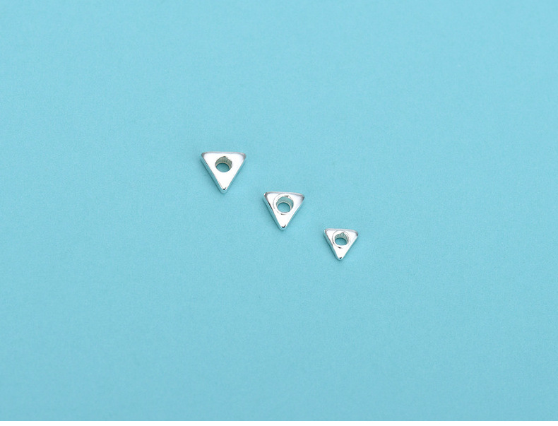 2.5*2.5mm, 2.8*2.8mm, 2*2mm Jewelry Making Size 1G Per Pack 2.5*2.5mm 2.8*2.8mm 2*2mm 925 Sterling Silver Triangle Polished Beads Spacer Bars Jewelry Accessories
