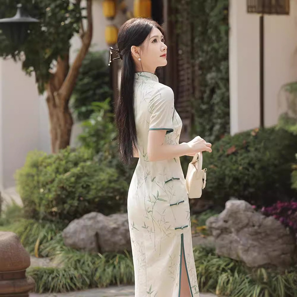 Summer retro cheongsam