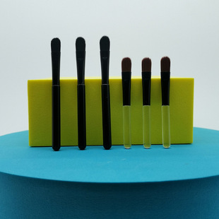 Manufacturer's Ready Stock Fashionable Makeup Brush Mini Small Eye Shadow Brush Short Pole Eye Shadow Brush Beauty Tools Wholesale