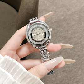 精致银色镶钻女表环形创意表盘金属链带设计石英机芯打造轻奢风格