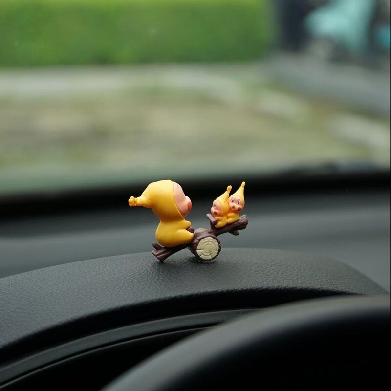 Star-shaped doll on a seesaw, dashboard car ornament, in-car decoration, cartoon mini figure, cute screen decoration Star-shaped doll on a seesaw, dashboard car ornament, in-car decoration, cartoon mini figure, cute screen decoration