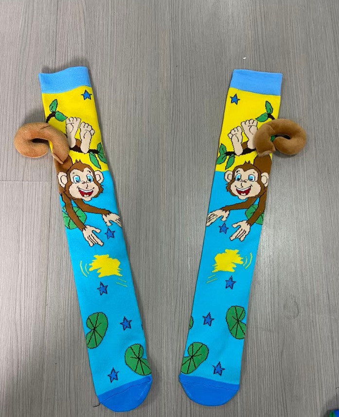 Red transfronteriza de Internet estilo caliente joyería para niños calcetines personalidad tendencia dibujos animados Magic boy calcetines niña princesa calcetines al por mayor